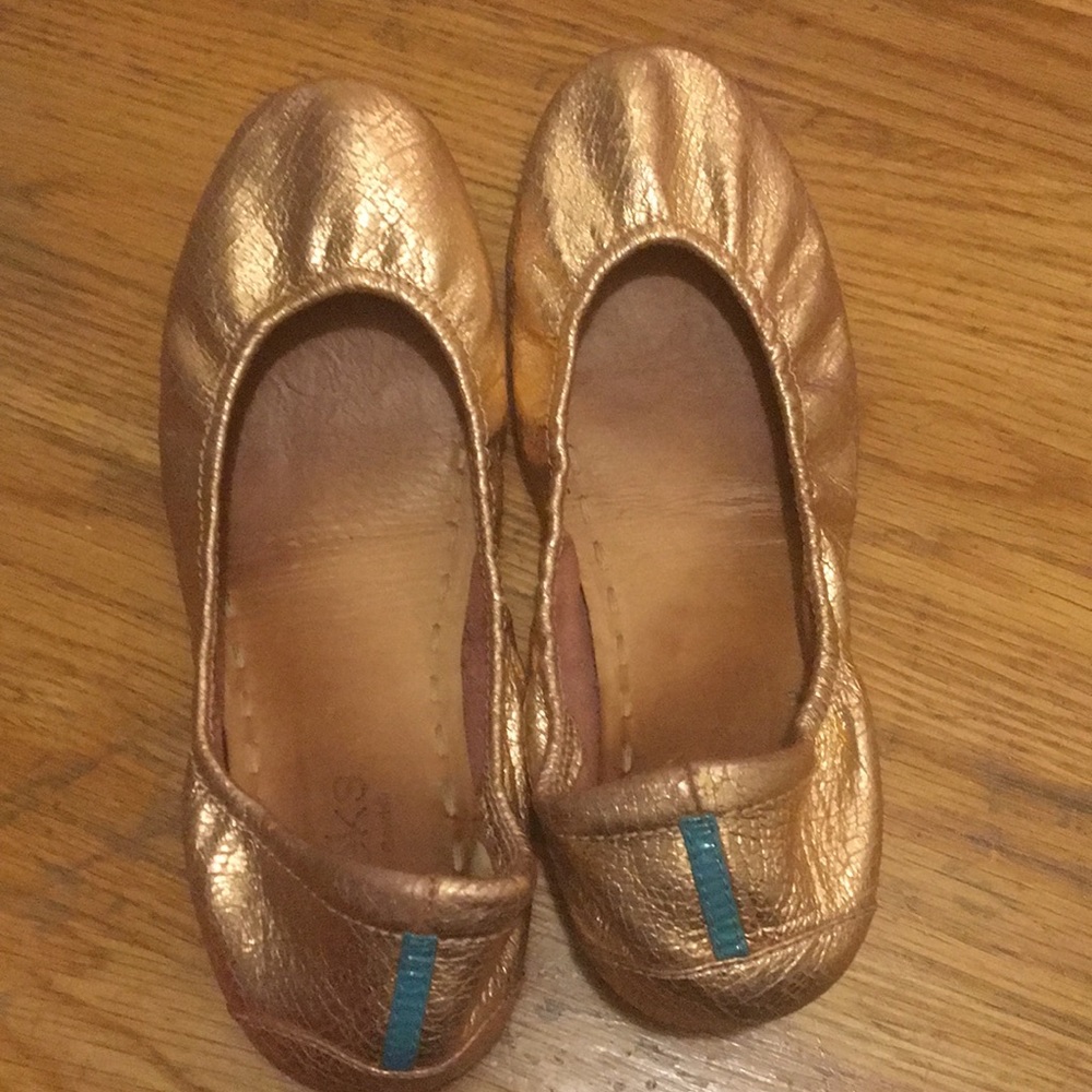 Rose gold Tieks size 8